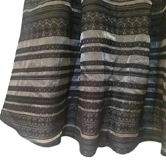 JOA Los Angeles Women's Black Striped Flocking Lined Full Skirt w Netting - Picture 5 of 9